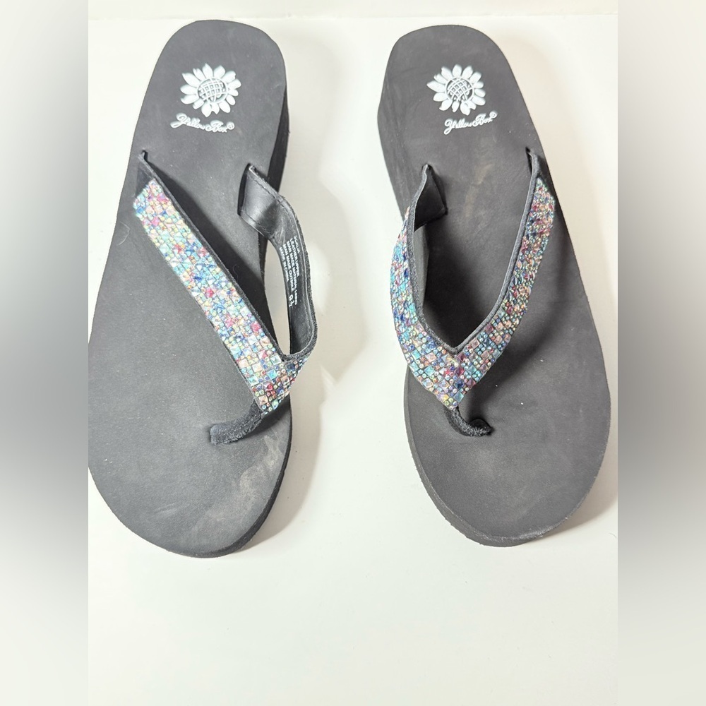 Yellow Box Black Sandals with Multicolor Straps Size 9.5